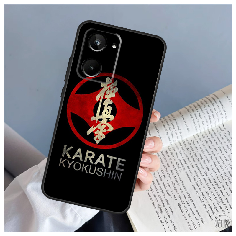 Funda con el símbolo de Kyokus - Realme C67 reseña y precio