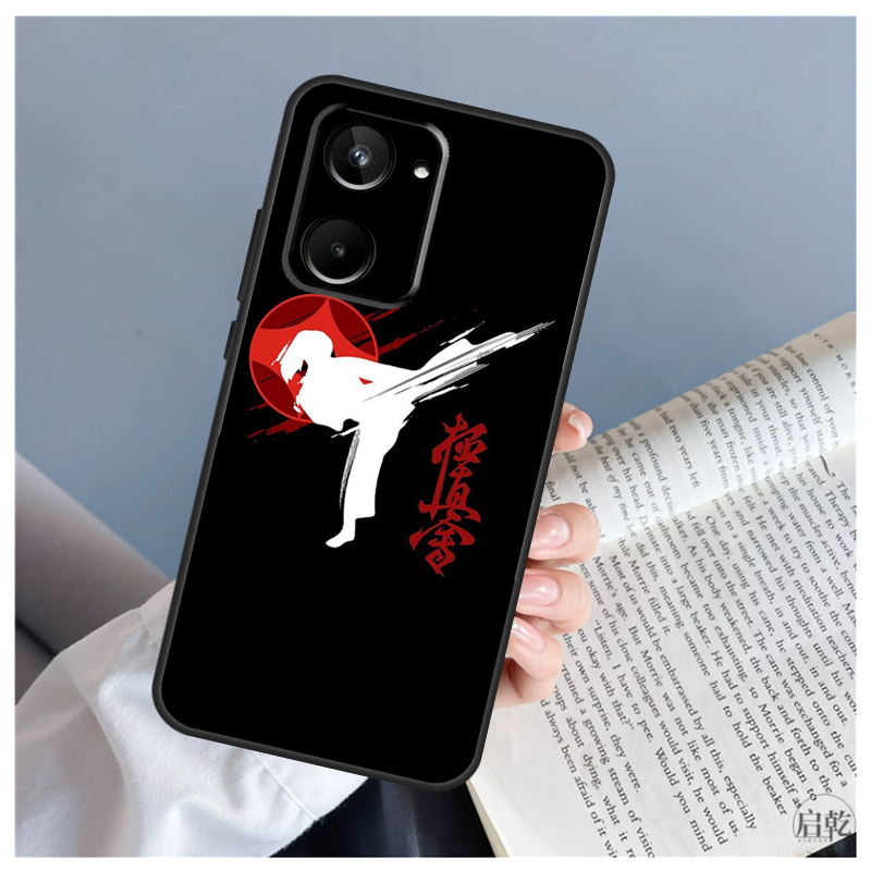 Funda con el símbolo de Kyokus - Realme C67 reseña y precio